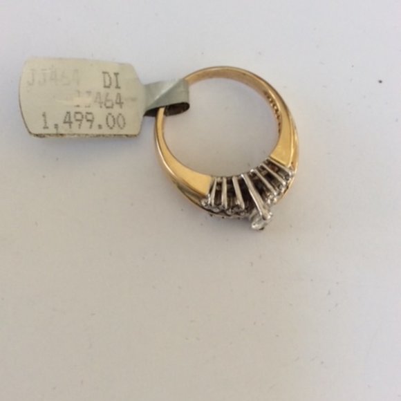 🌟🌸HOST PICK 🌟🌸 NWT 14K GOLD & GENUINE DIAMOND RING MSRP $2,595 - Picture 5 of 7